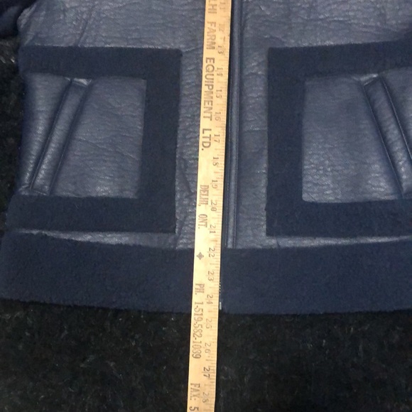 Guess Sherpa/ Shearling faux leather cropped bomber coat - Picture 12 of 14